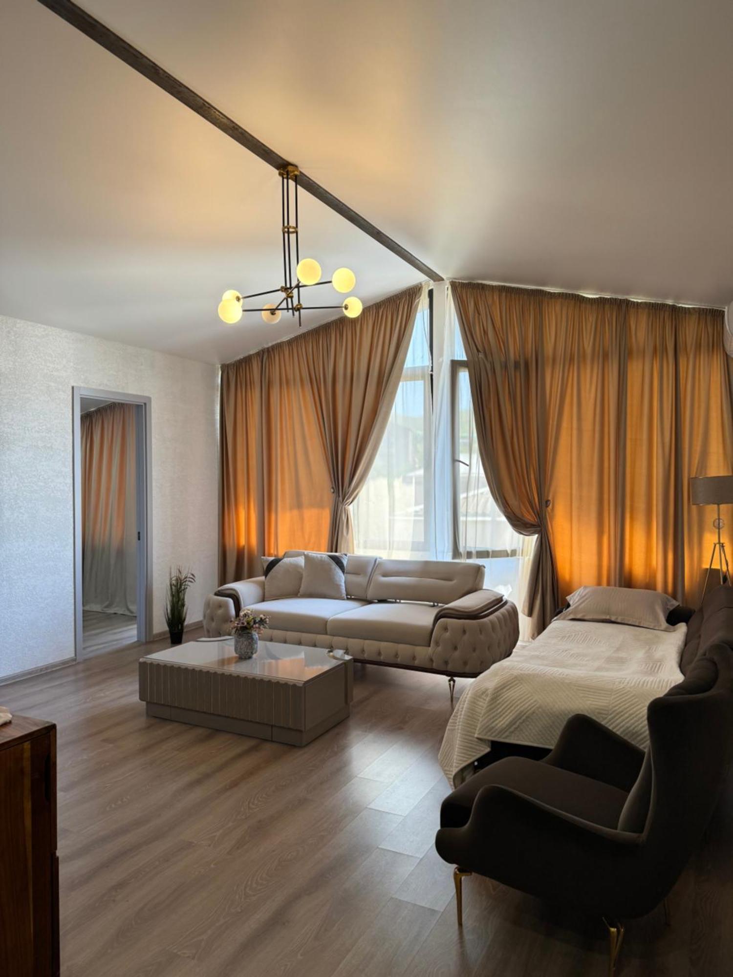 Guest House Elene ゴリ エクステリア 写真