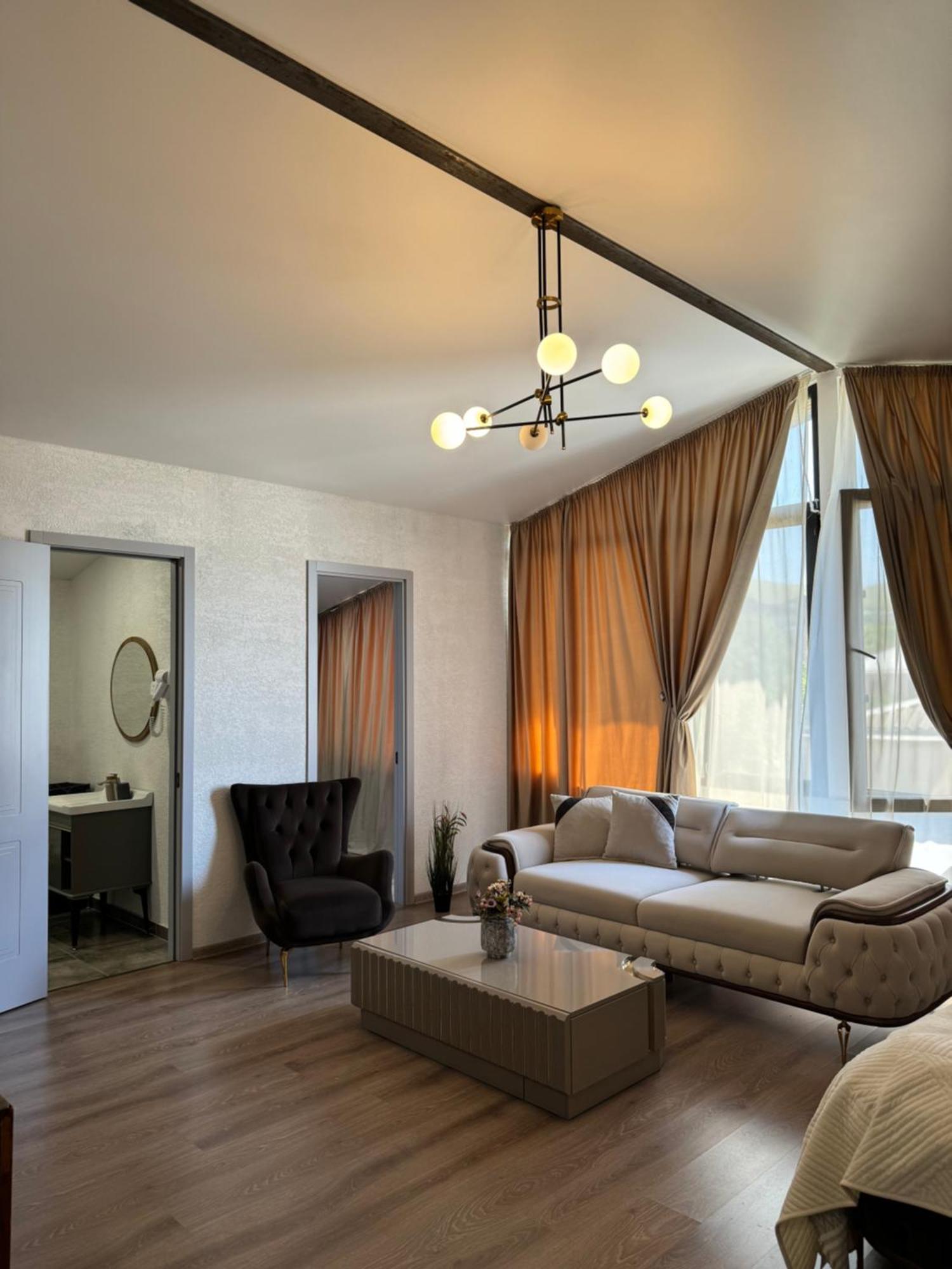 Guest House Elene ゴリ エクステリア 写真