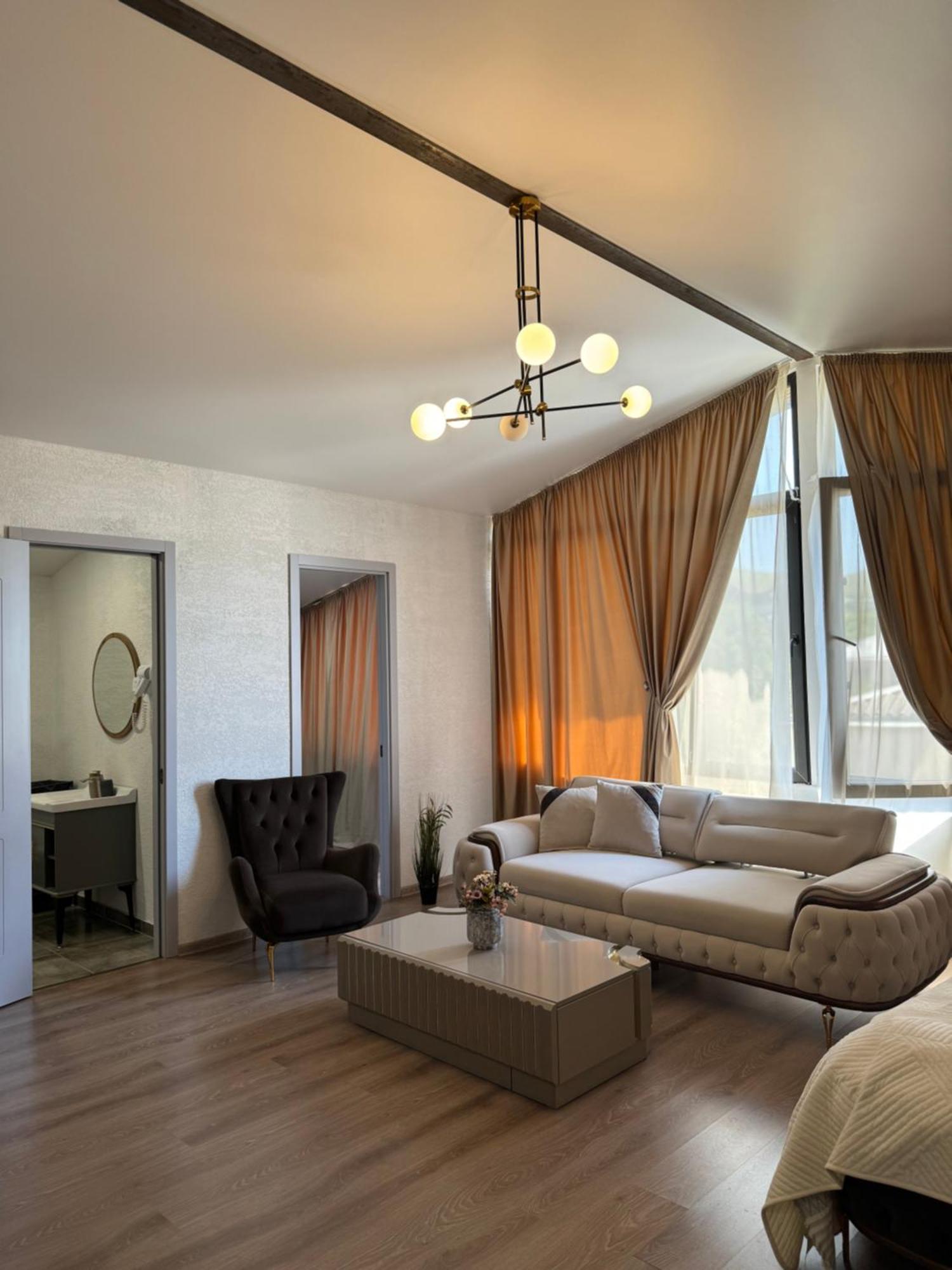 Guest House Elene ゴリ エクステリア 写真