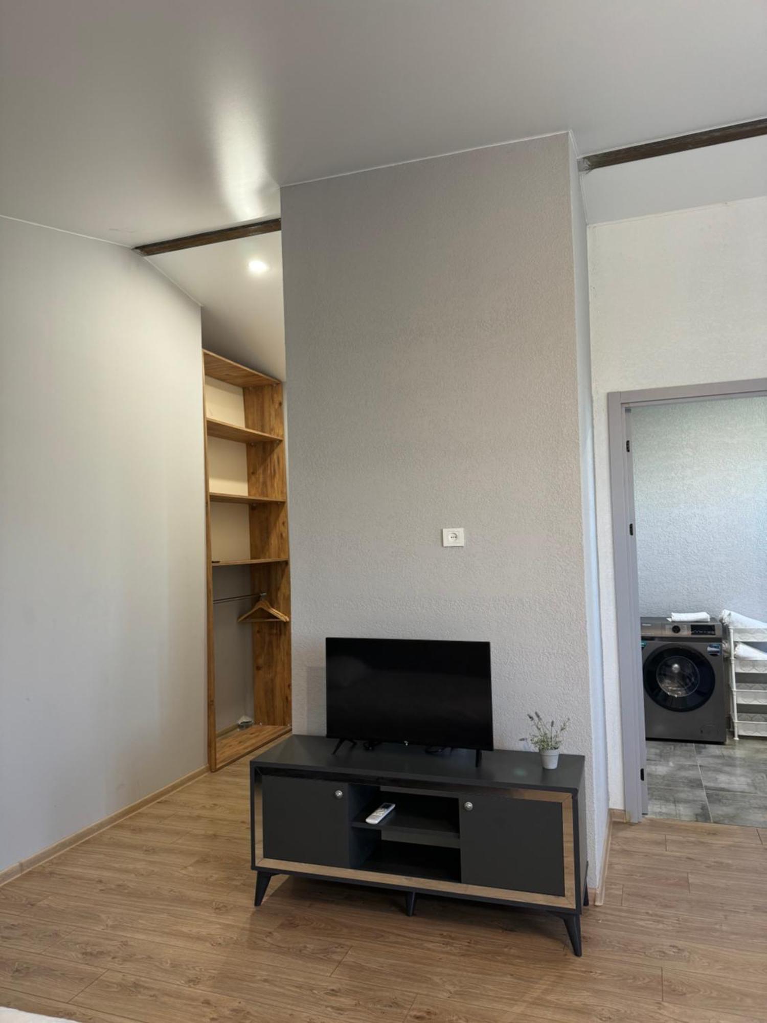 Guest House Elene ゴリ エクステリア 写真