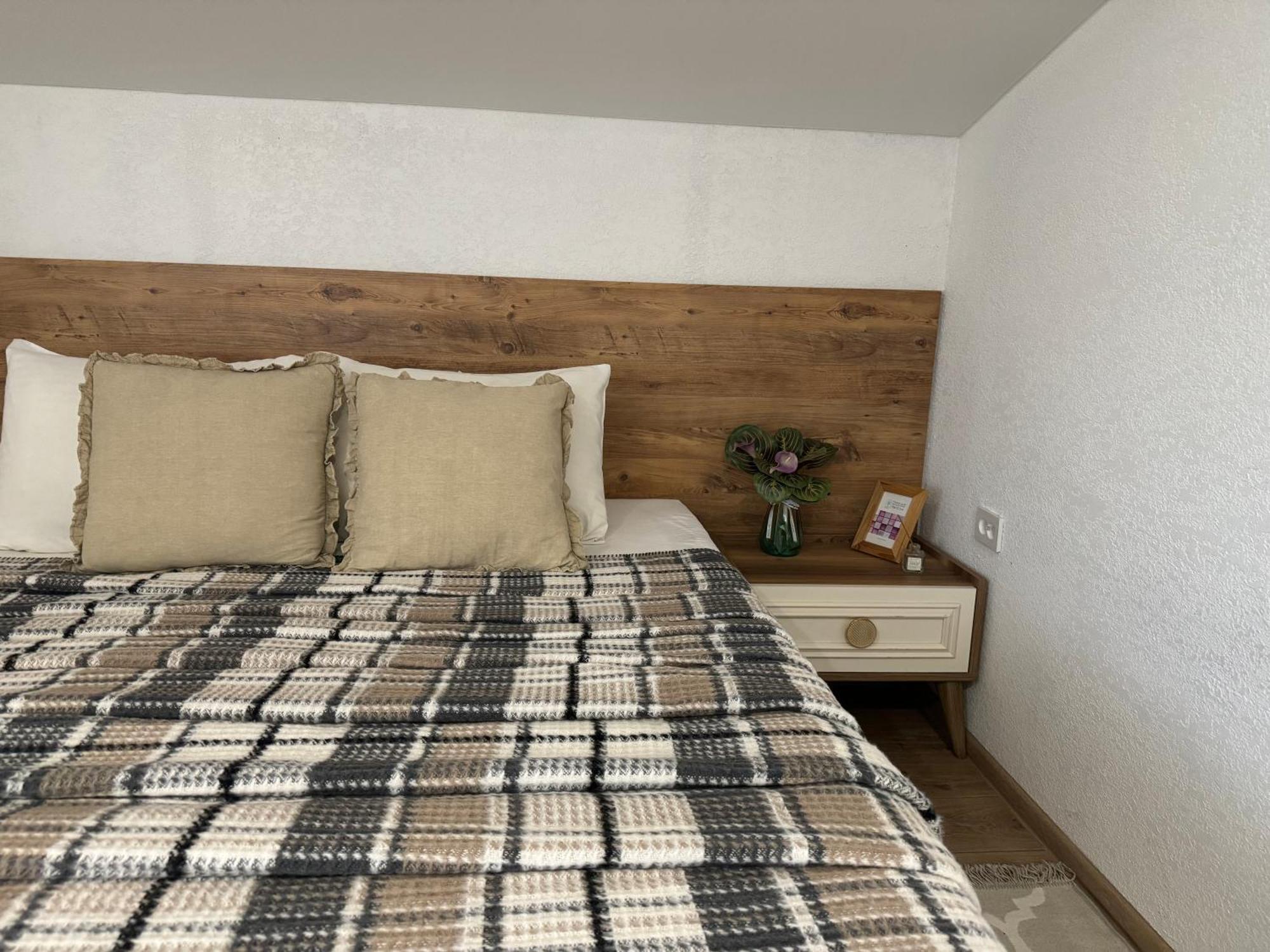 Guest House Elene ゴリ エクステリア 写真